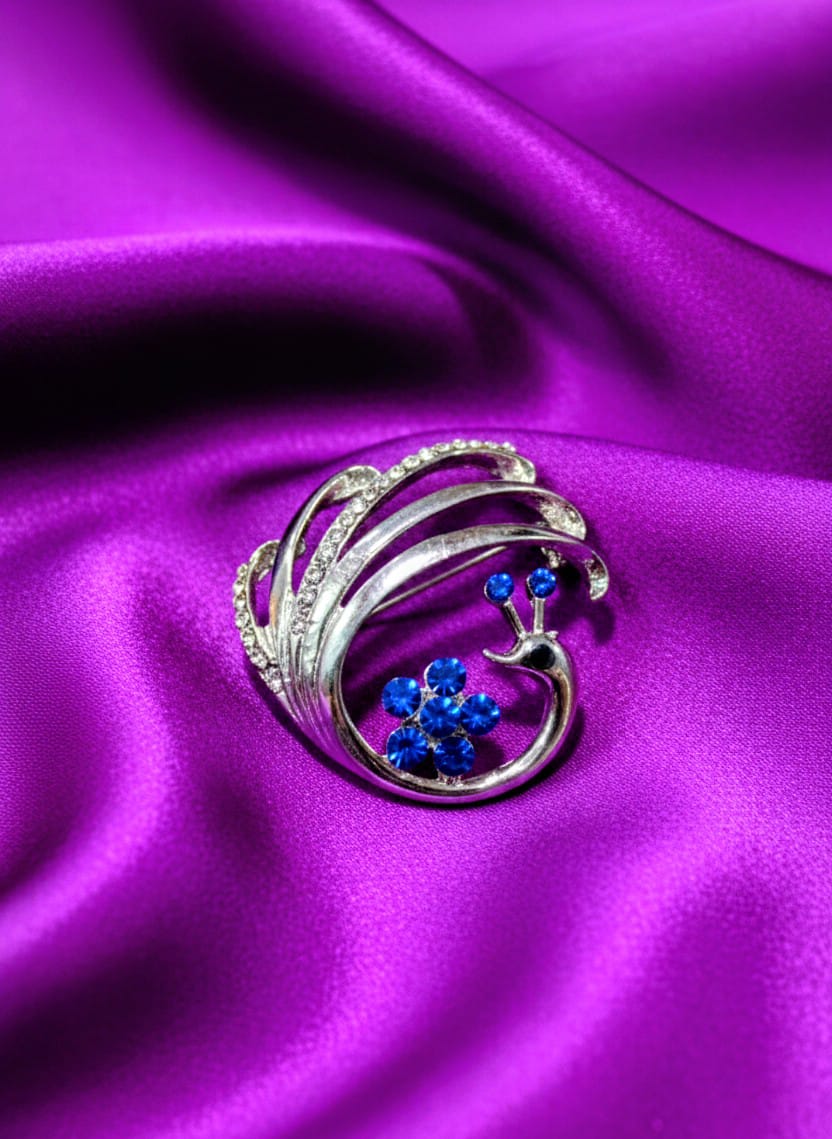 Exquisite Peacock Feather Crystal Brooch