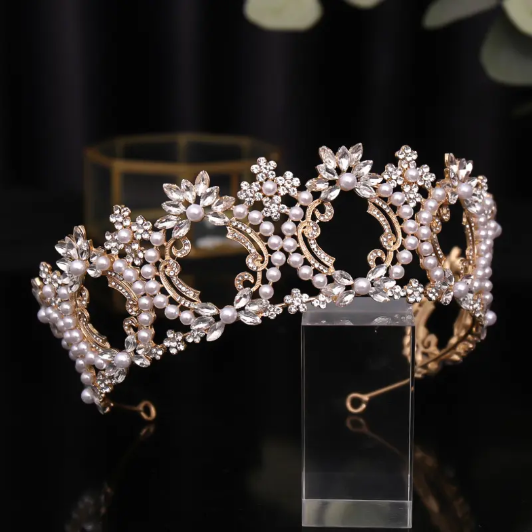 Regal Elegance: The Opulent Bridal Tiara