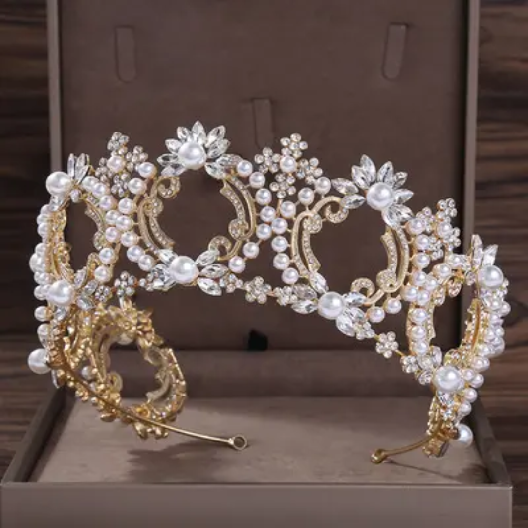 Regal Elegance: The Opulent Bridal Tiara