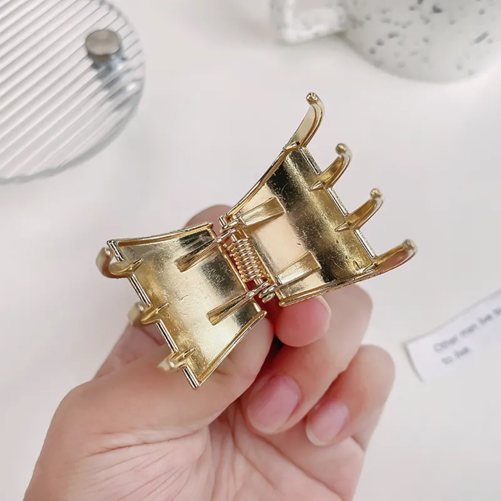 Mini Metal Hair Claw Clips (3 Colors!)